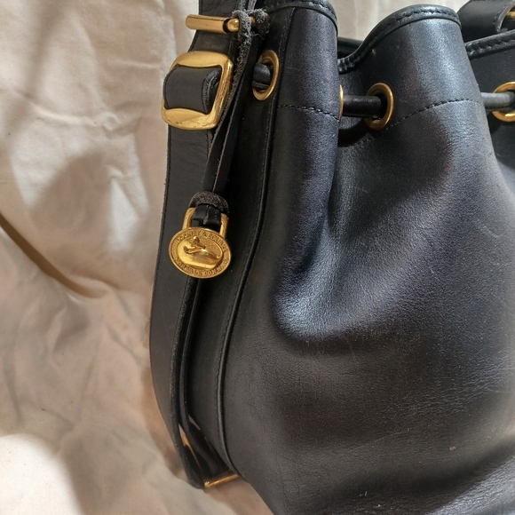 Vintage dooney and bourke bucket bag - Picture 2 of 15